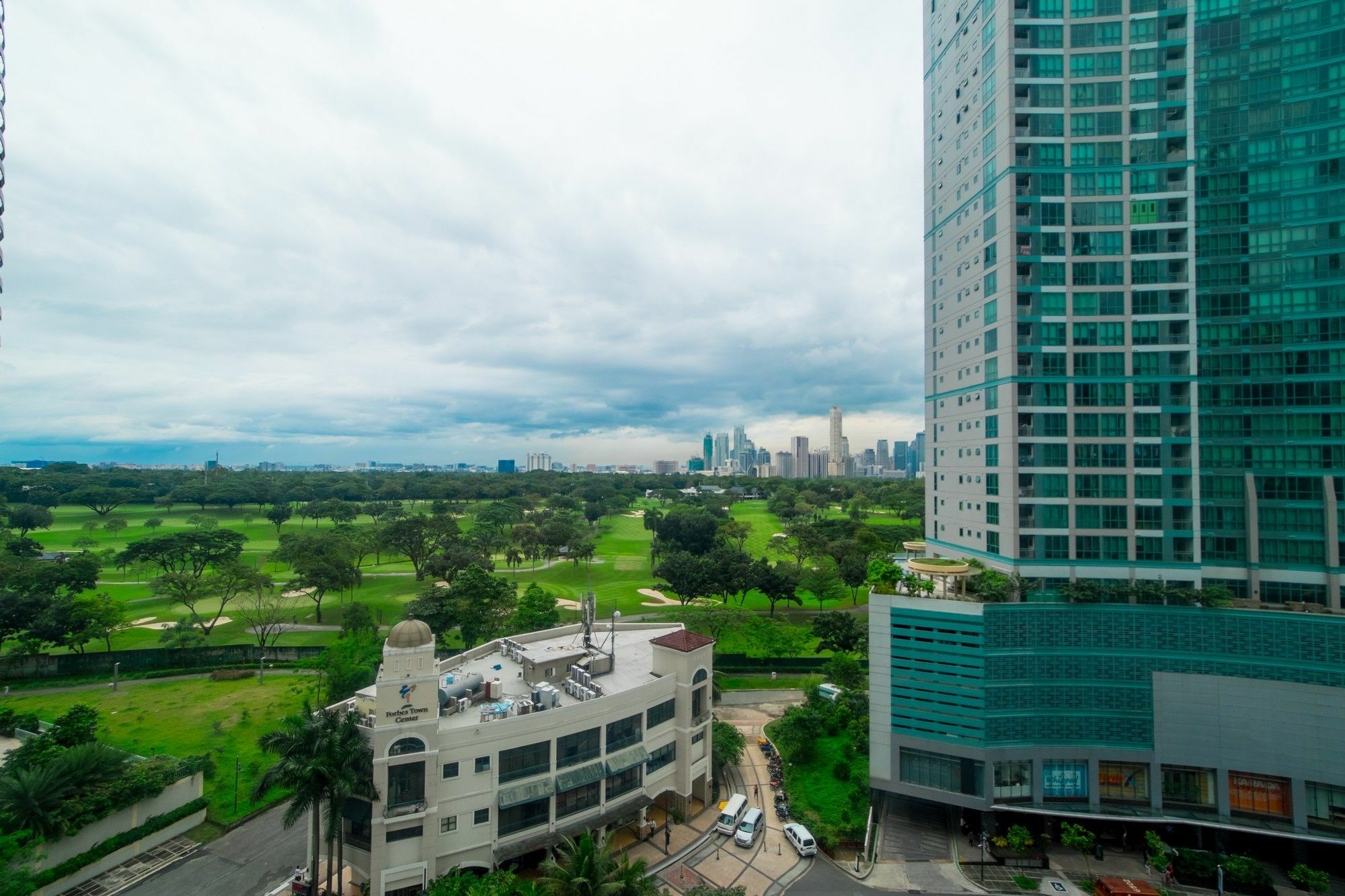 Zen Home Forbeswood Parklane Bgc تاغويغ المظهر الخارجي الصورة